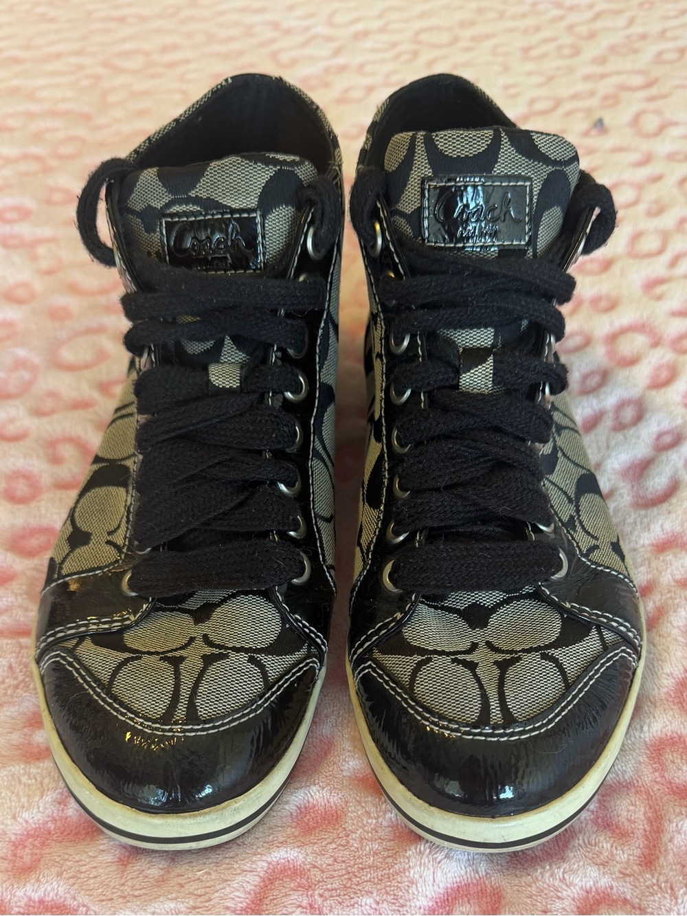 Coach Vintage High Top Shoes Y2K 
Women’s Size: 8B
